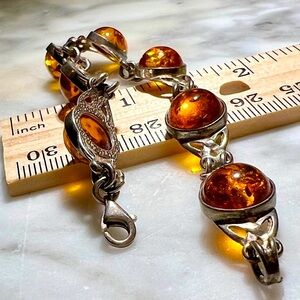Vintage Handmade Baltic Amber Bracelet Curved Bar Link Bracelet. Well made!